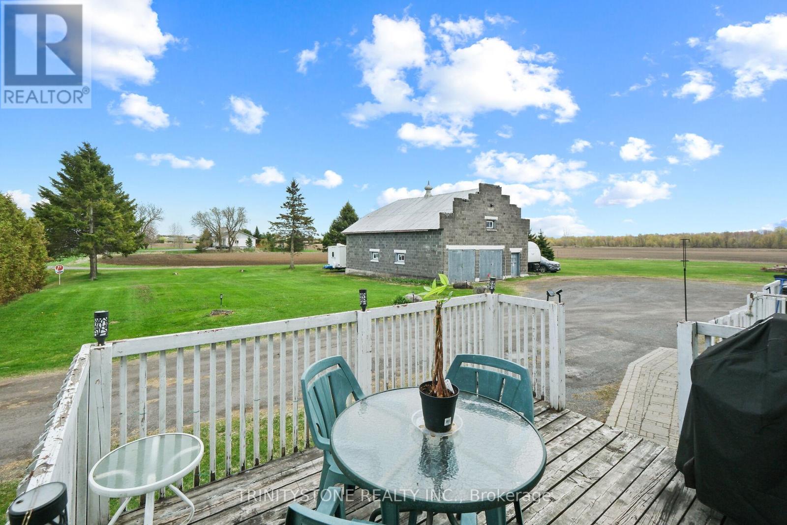 662 LACROIX ROAD - 12