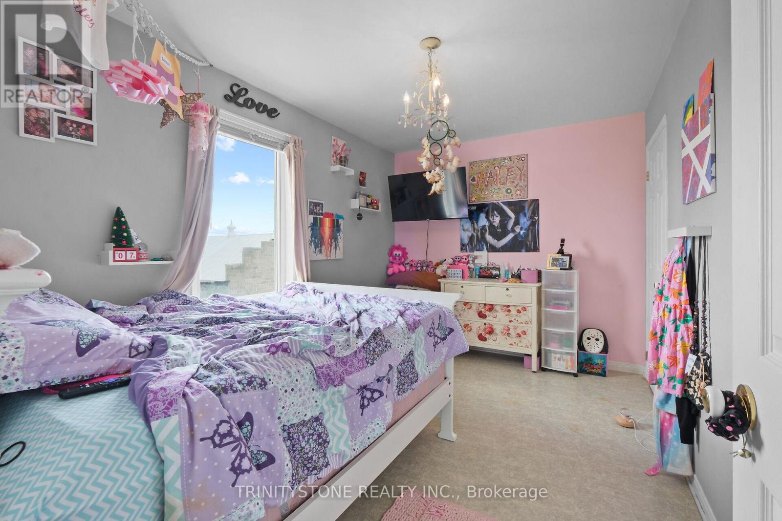 662 LACROIX ROAD - 34