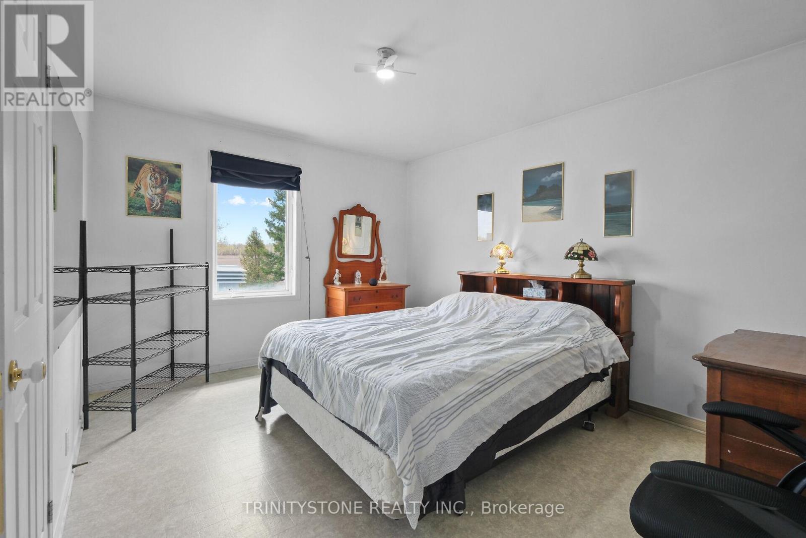 662 LACROIX ROAD - 37