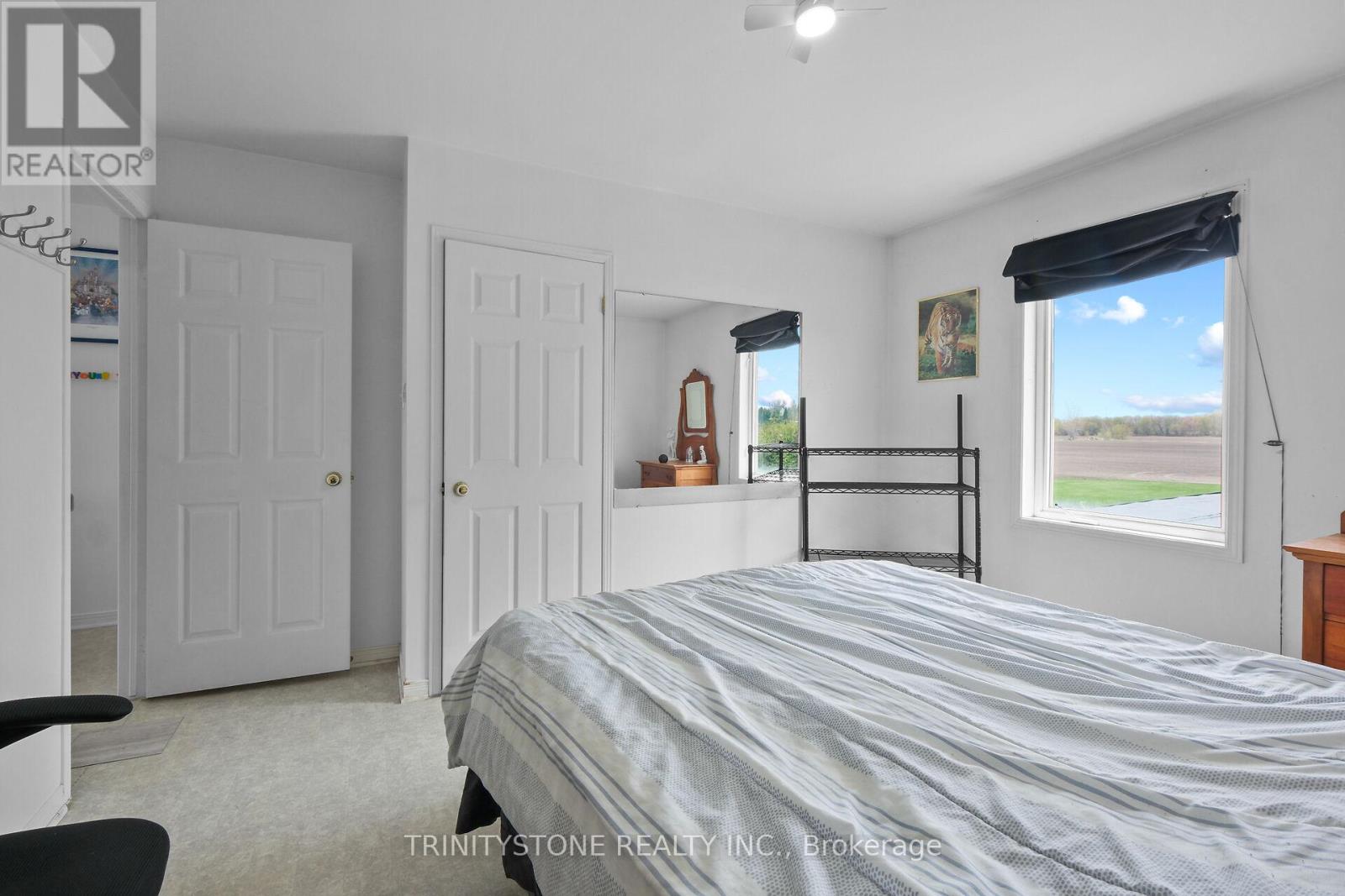 662 LACROIX ROAD - 38