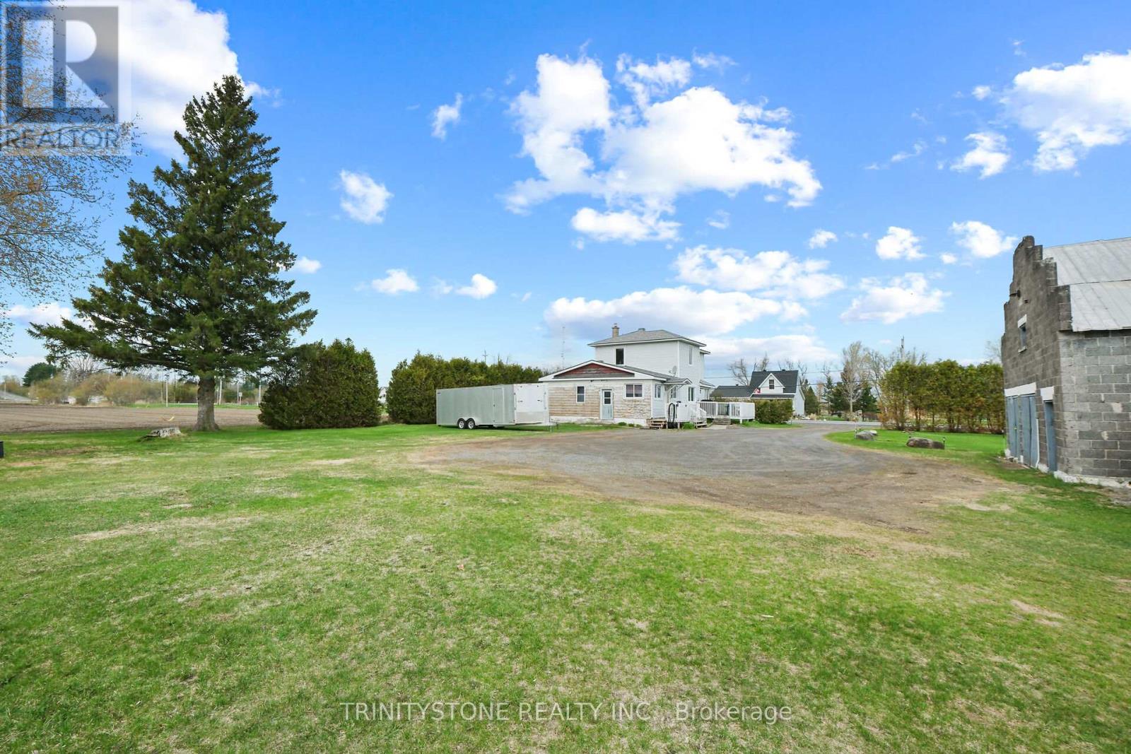 662 LACROIX ROAD - 48