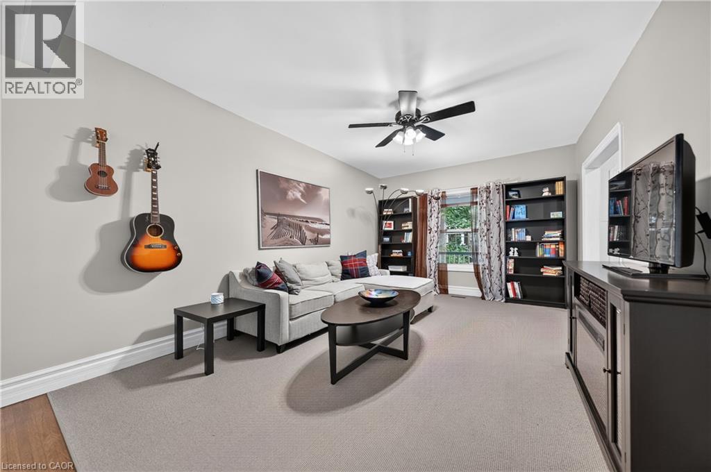 88 CHAPLIN Avenue - Image 10