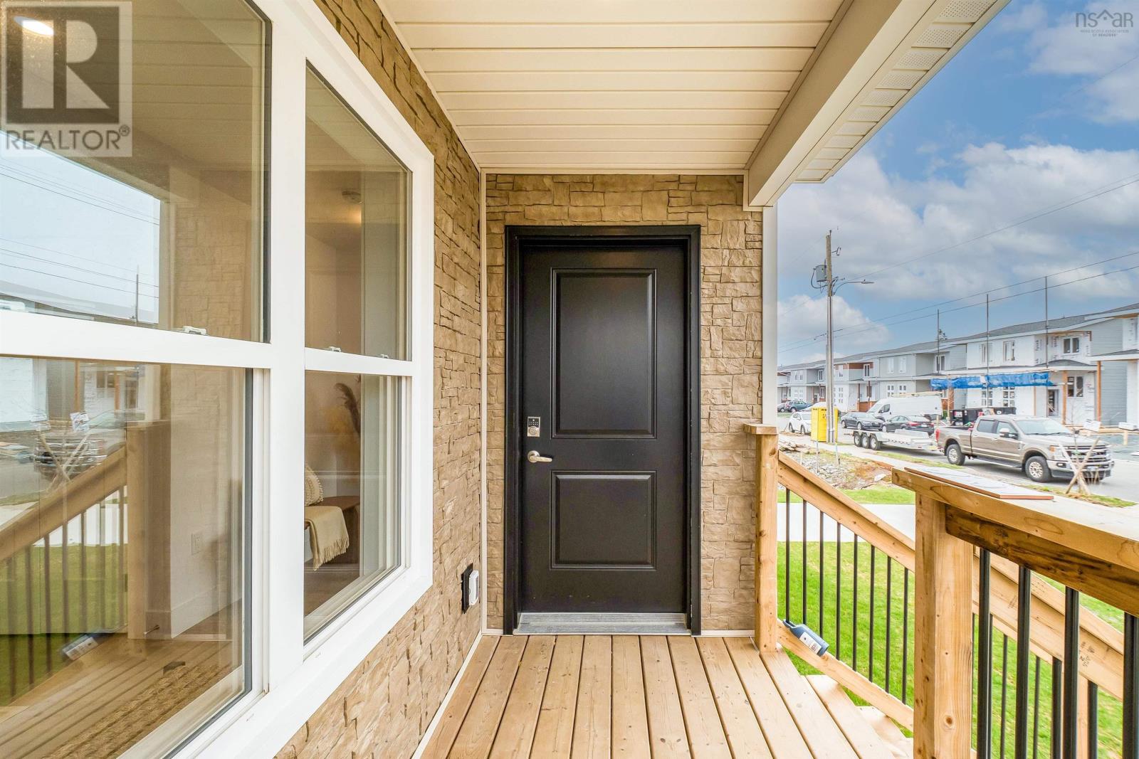 6 Berm Street - 40