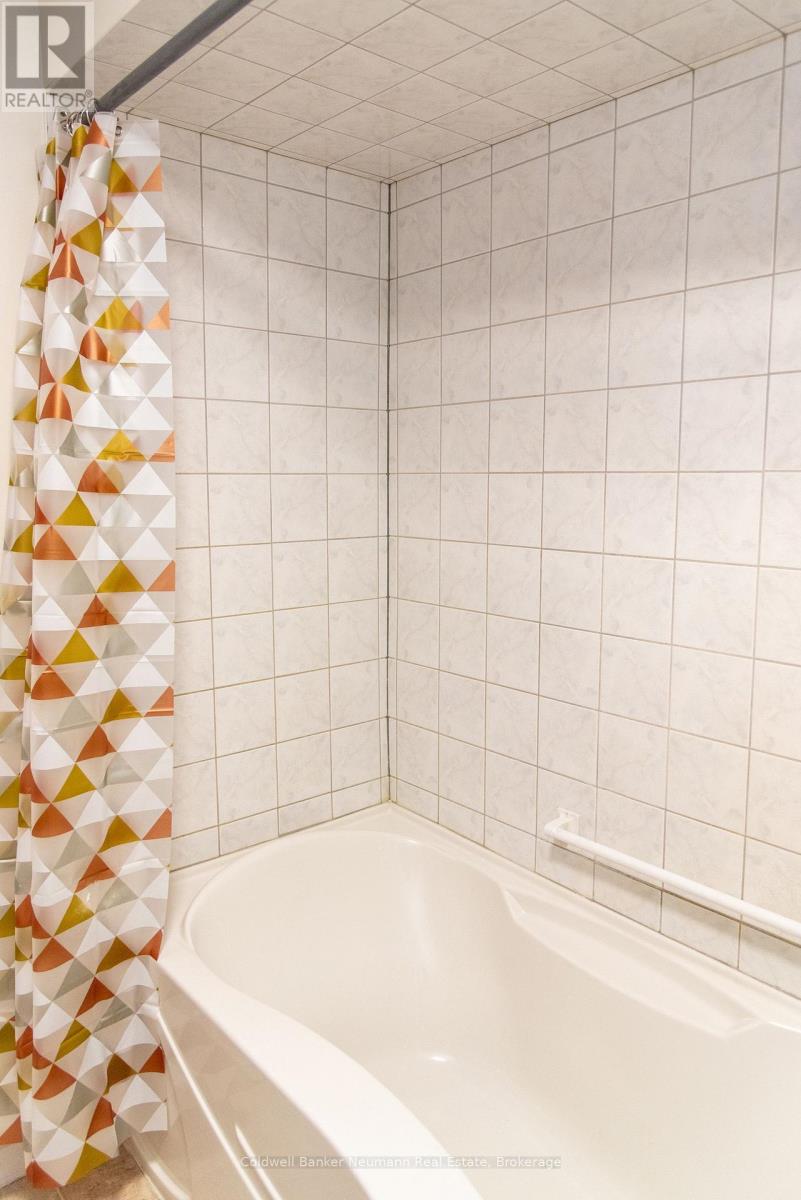 #29 121 BAGOT STREET - 18