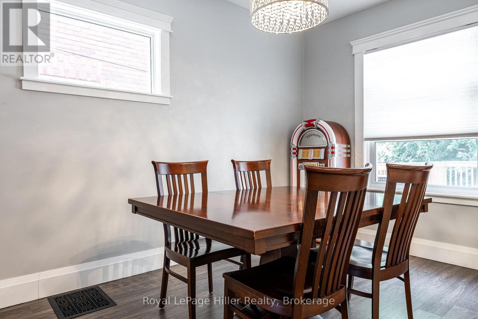52 TRINITY STREET - Image 12