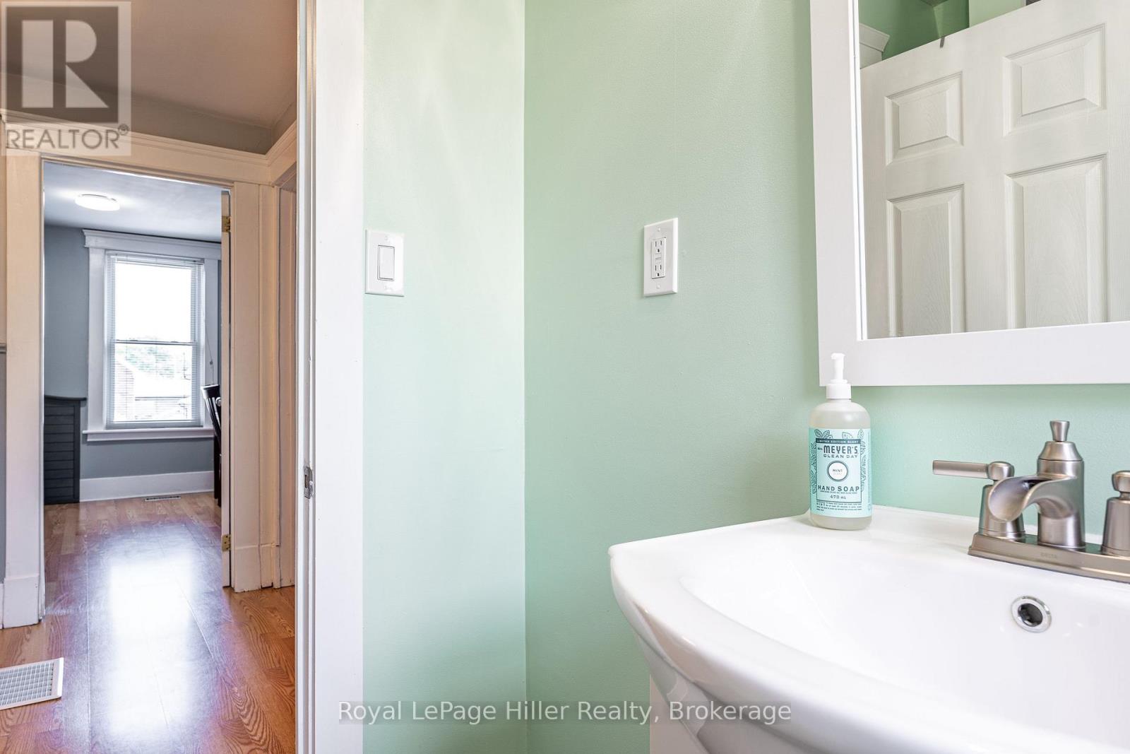 52 TRINITY STREET - Image 20