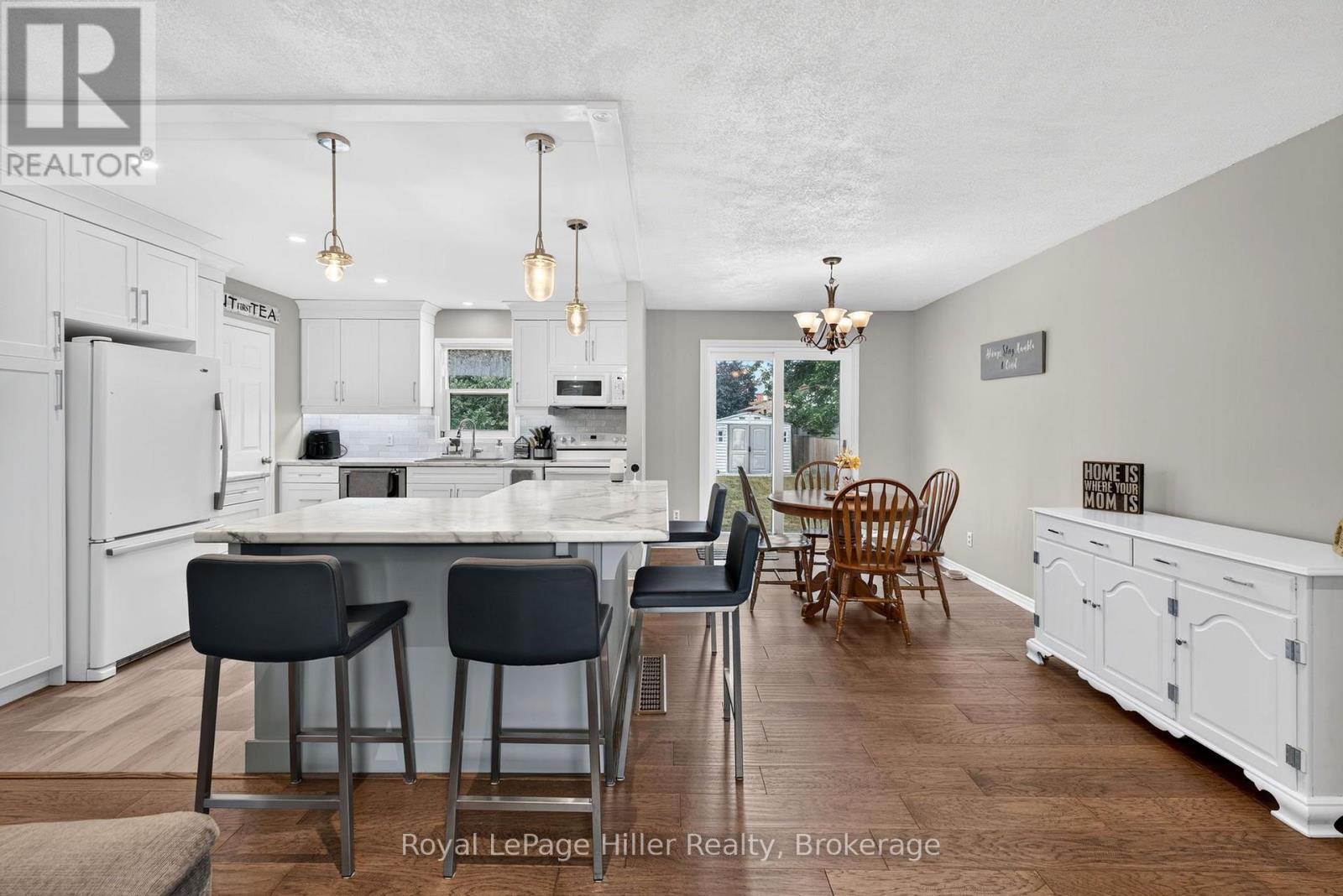 220 GREENWOOD DRIVE - 12