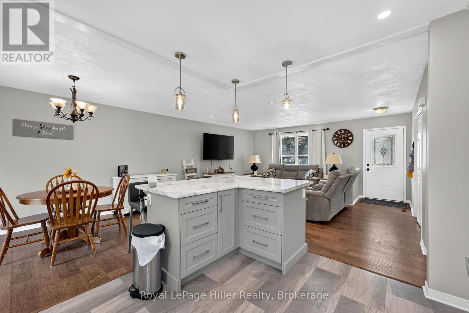 220 GREENWOOD DRIVE - 14