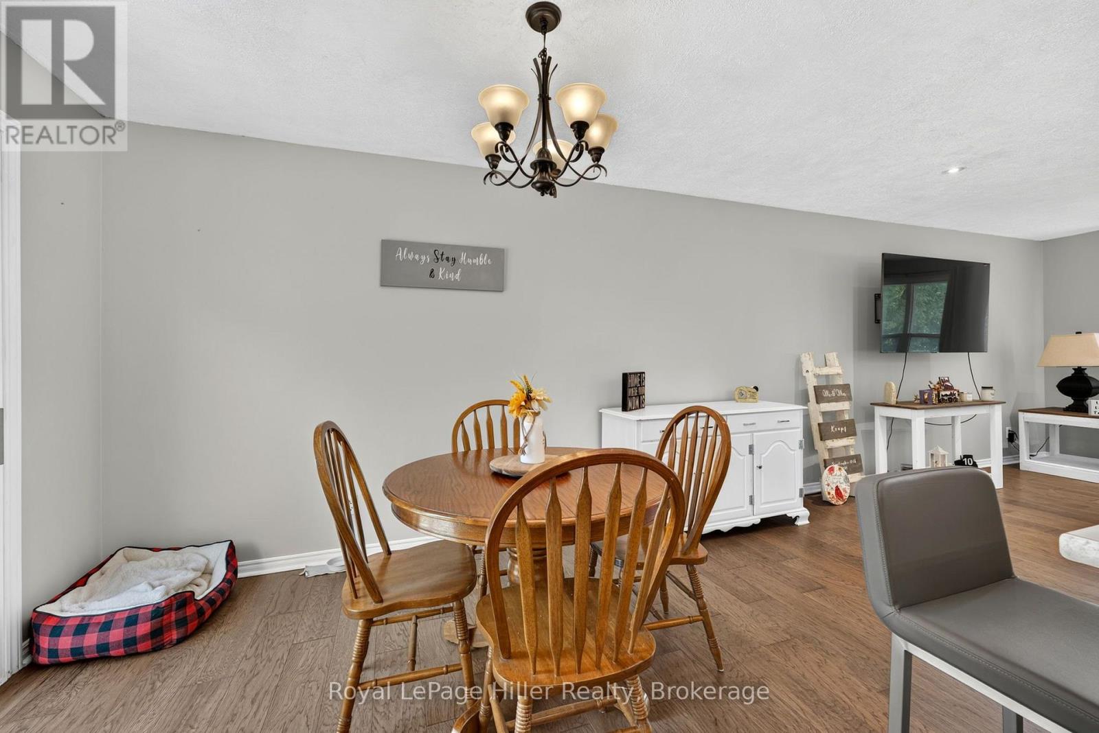 220 GREENWOOD DRIVE - 15
