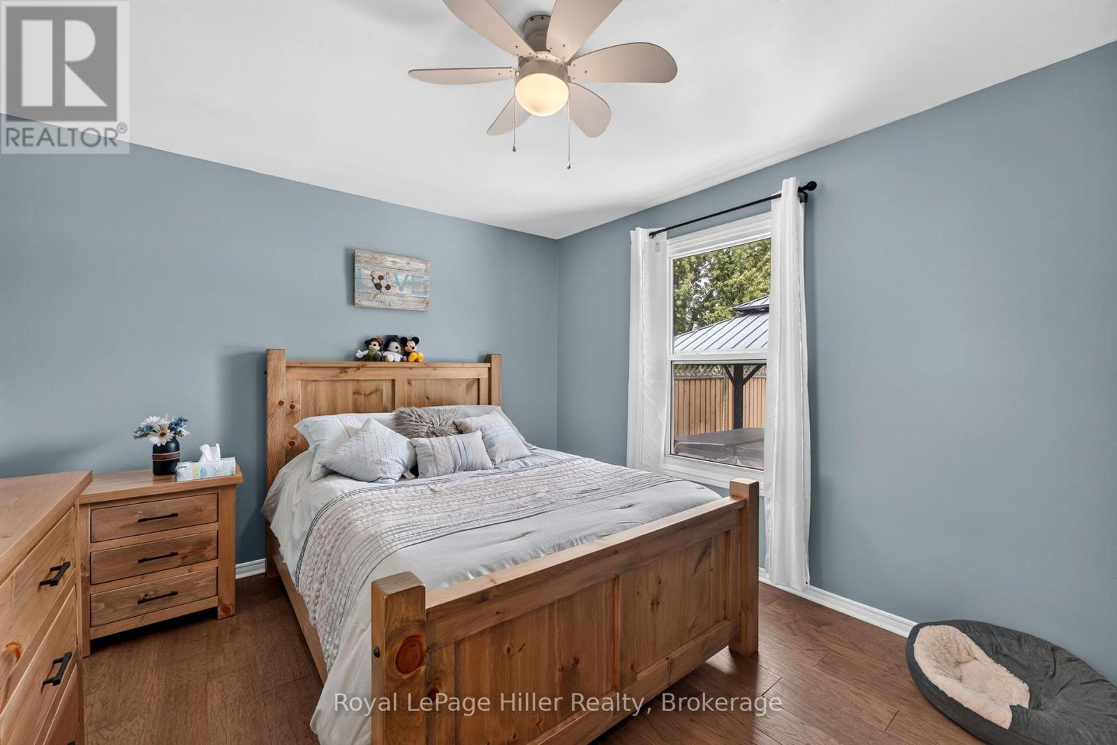 220 GREENWOOD DRIVE - 19