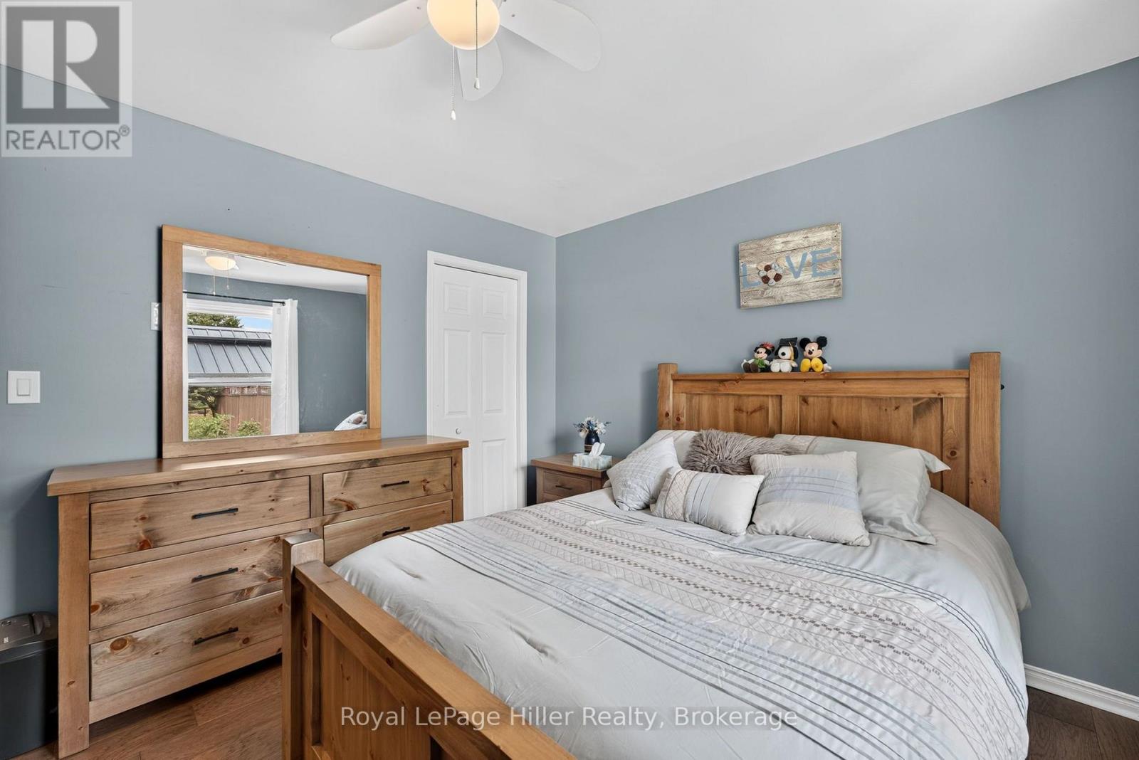 220 GREENWOOD DRIVE - 20