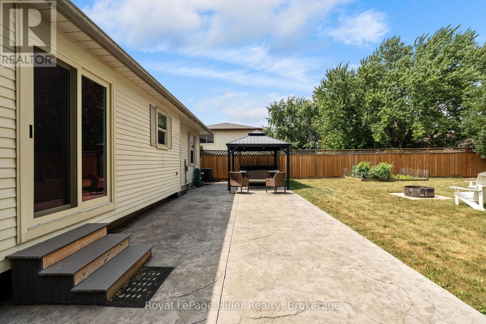 220 GREENWOOD DRIVE - Image 35