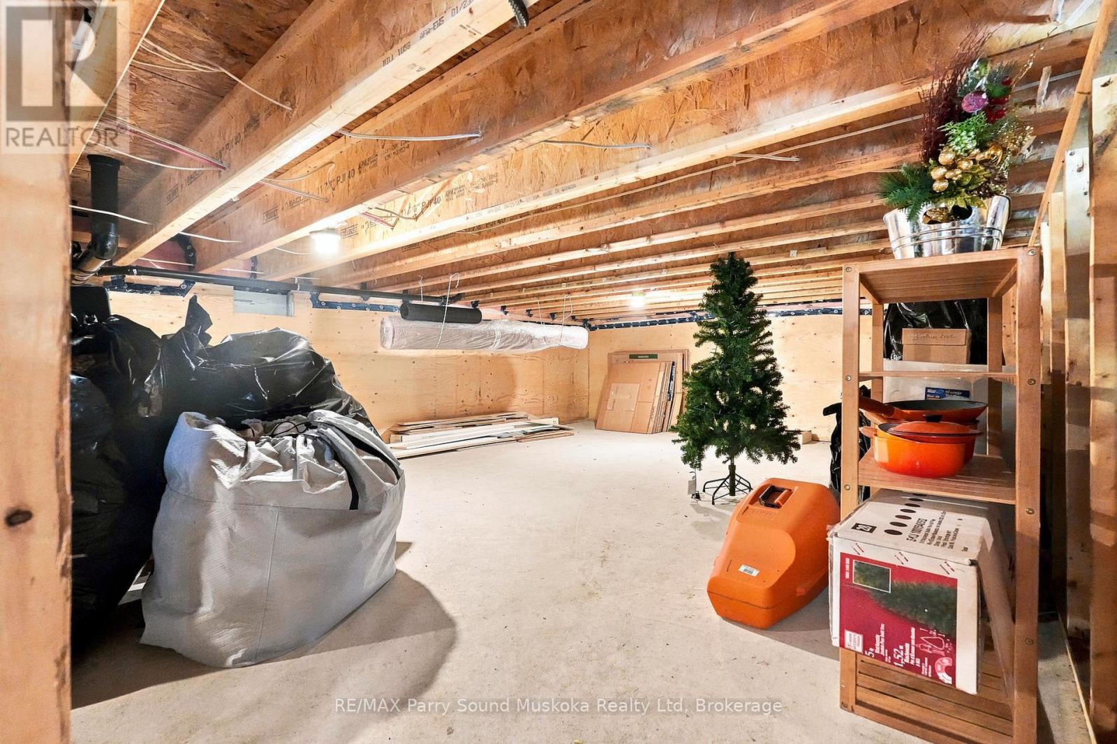 37 GRACE LANE - 33