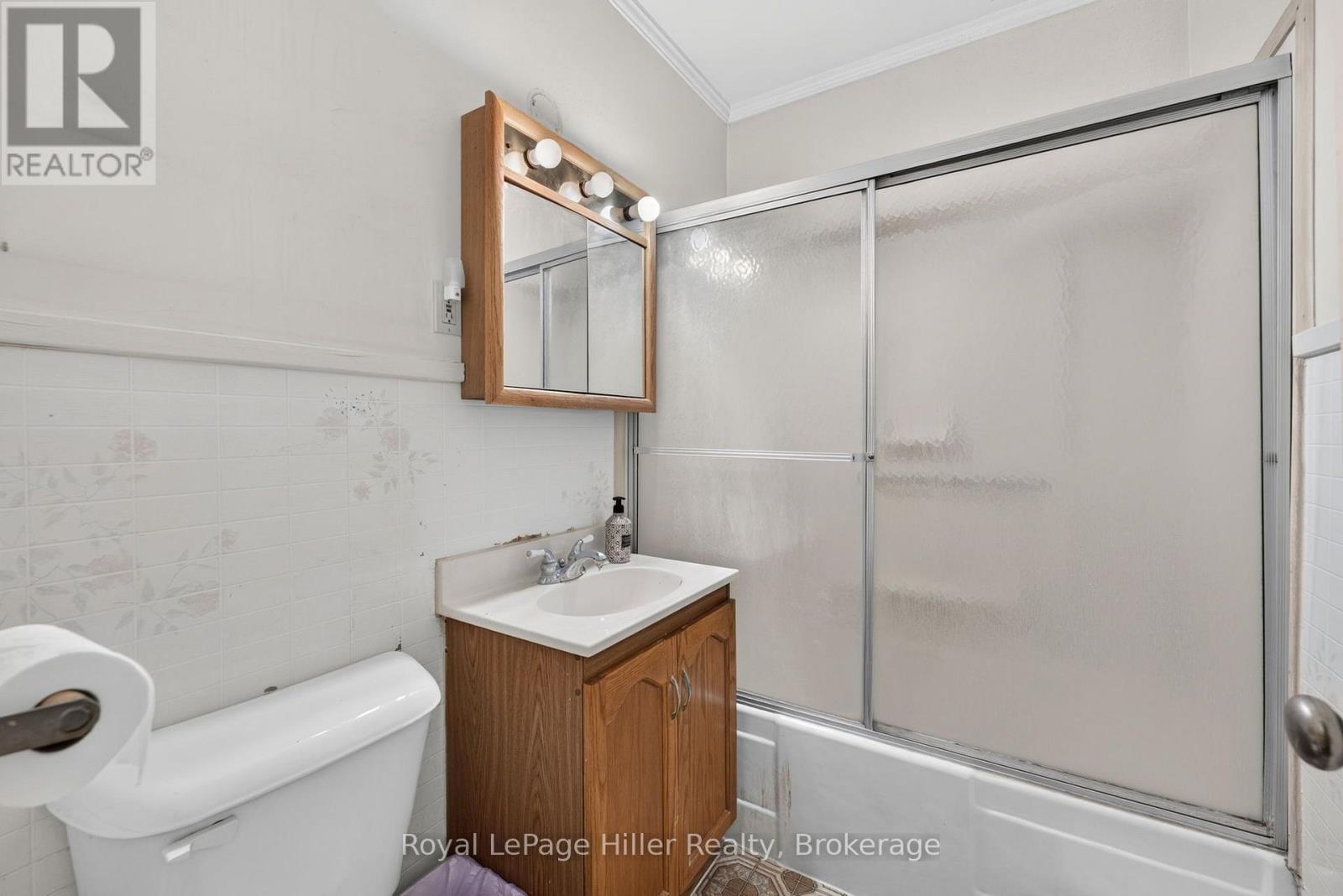 2 SOMERSET STREET - Image 19