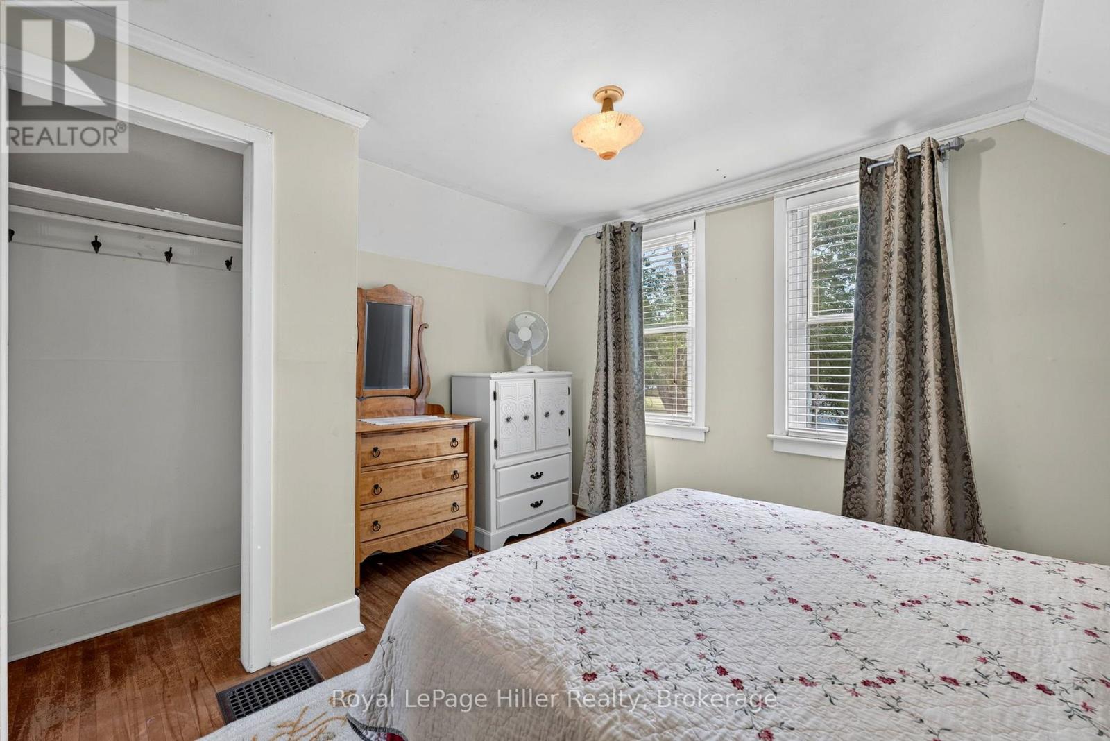 2 SOMERSET STREET - Image 25