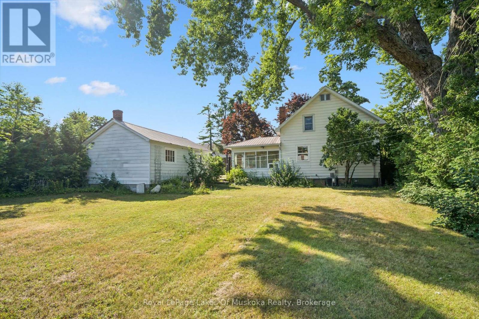 190 WINEWOOD AVENUE W - 4