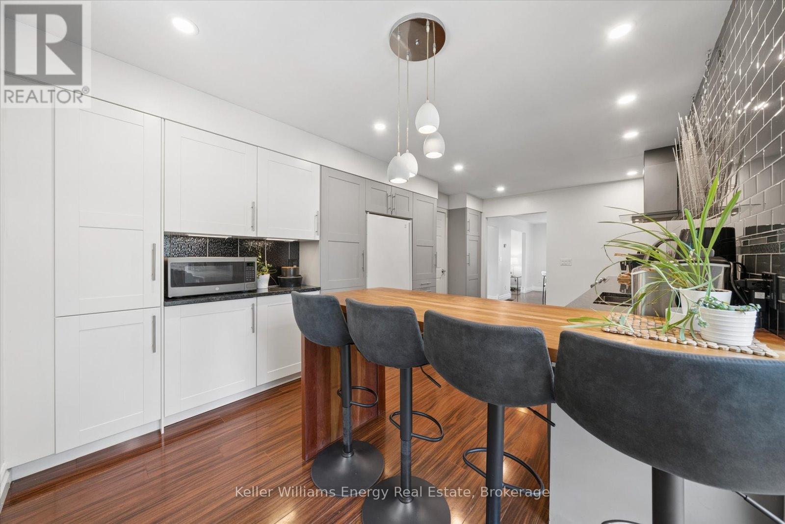 8280 ALBERT COURT - 14