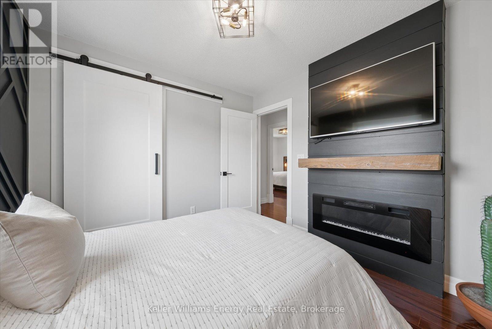 8280 ALBERT COURT - 23