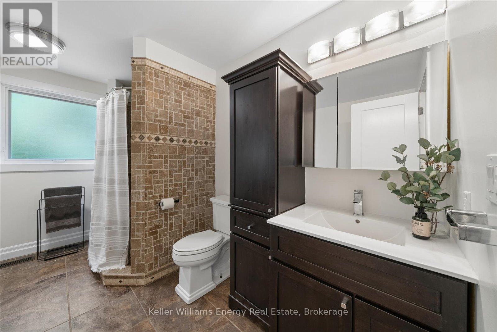 8280 ALBERT COURT - 24
