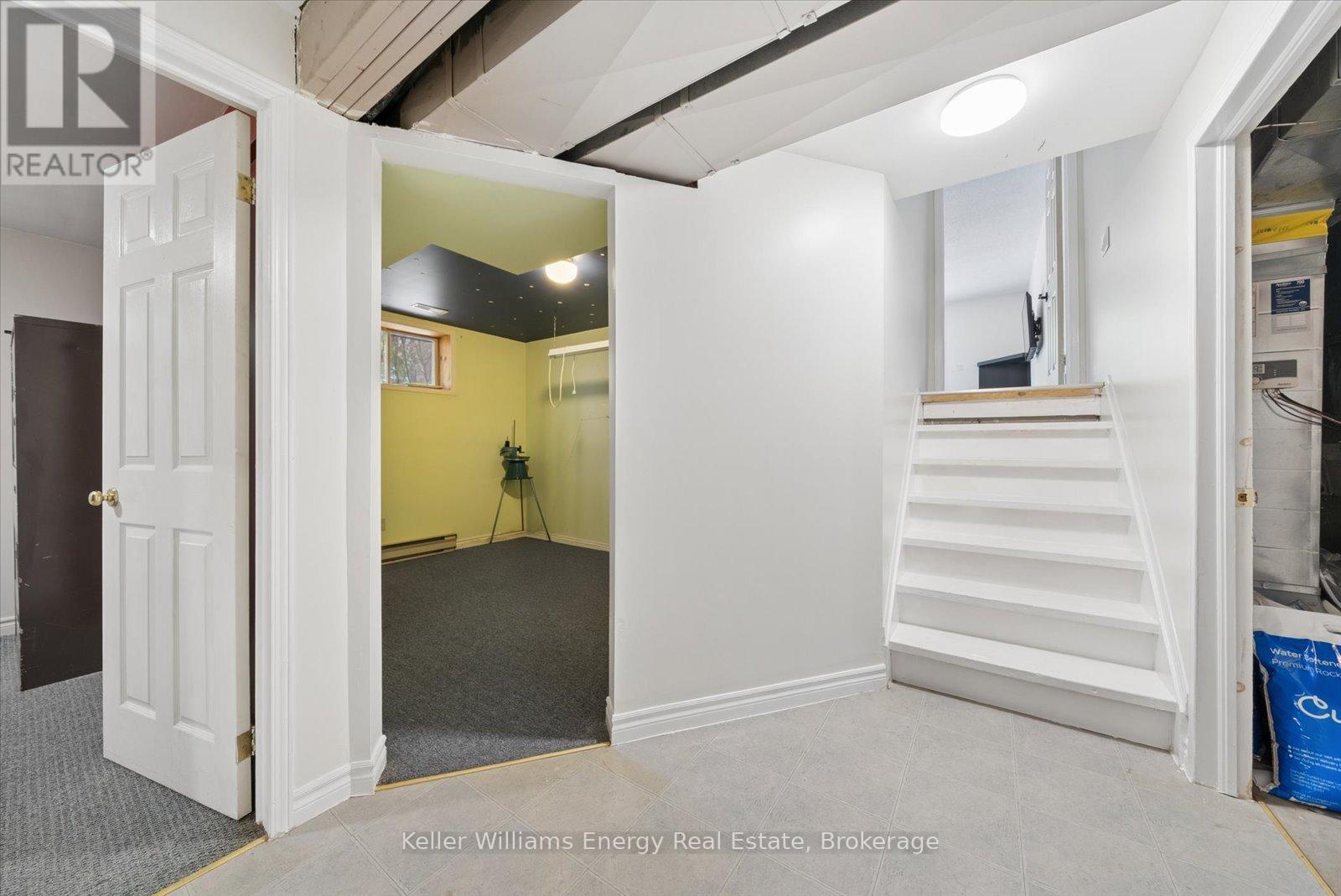 8280 ALBERT COURT - 31