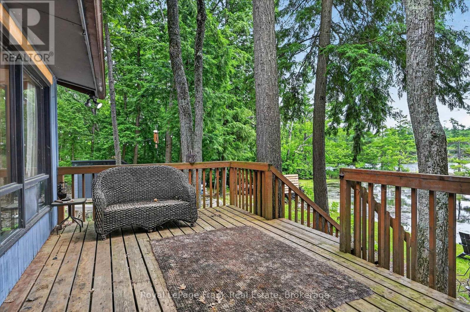 442 ISLAND 7 STONEY LAKE - 11
