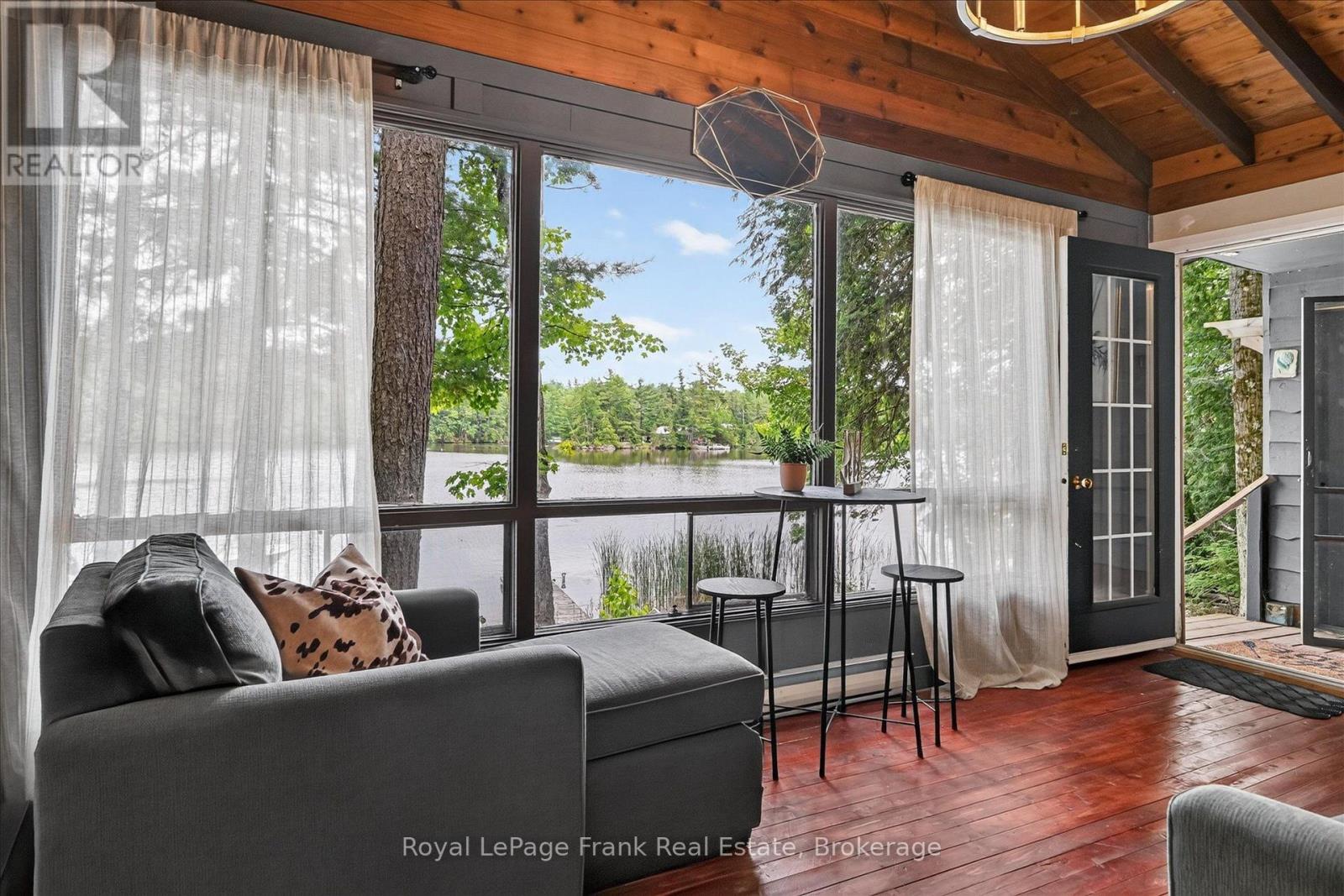 442 ISLAND 7 STONEY LAKE - 13