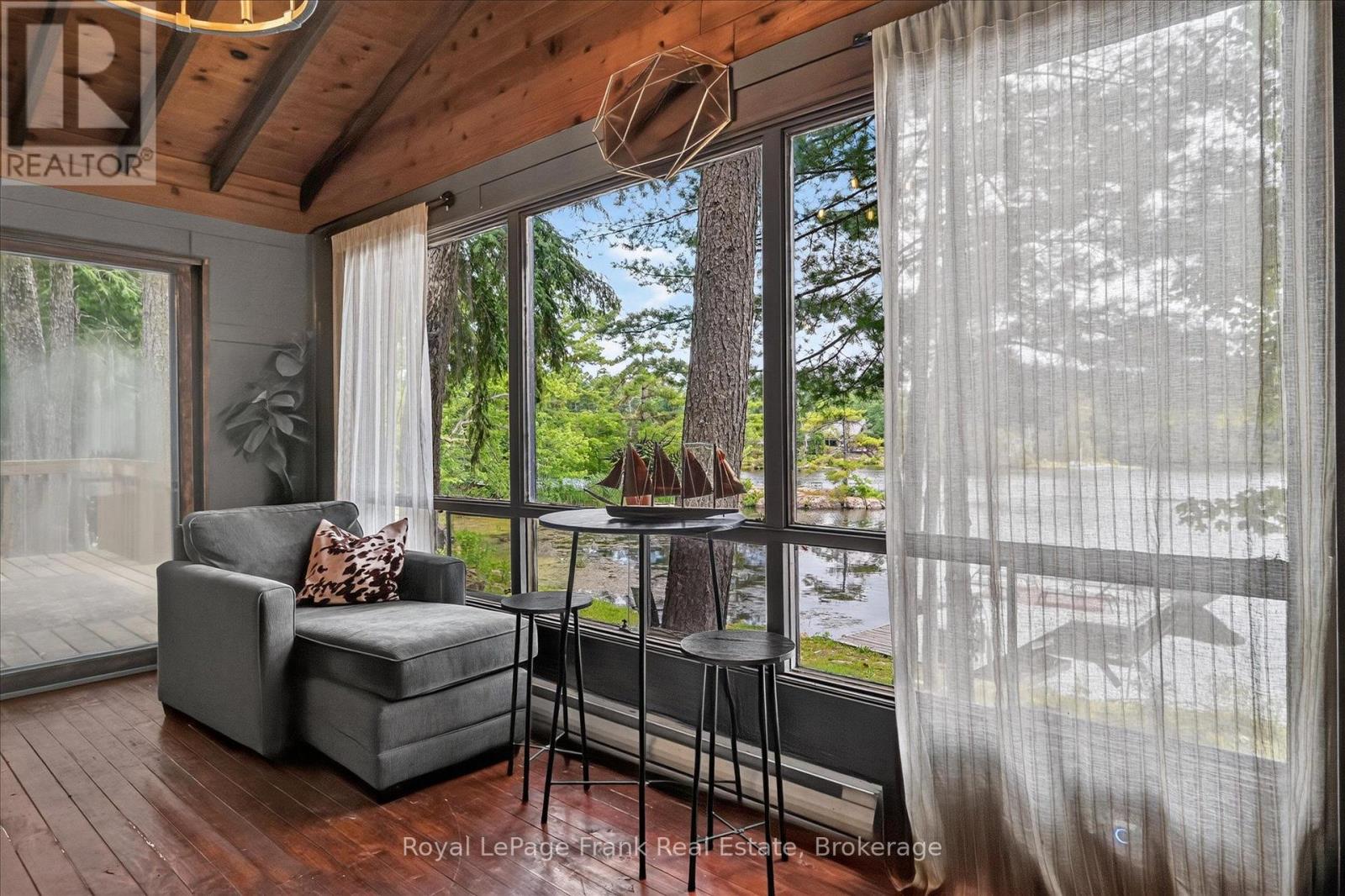 442 ISLAND 7 STONEY LAKE - 14