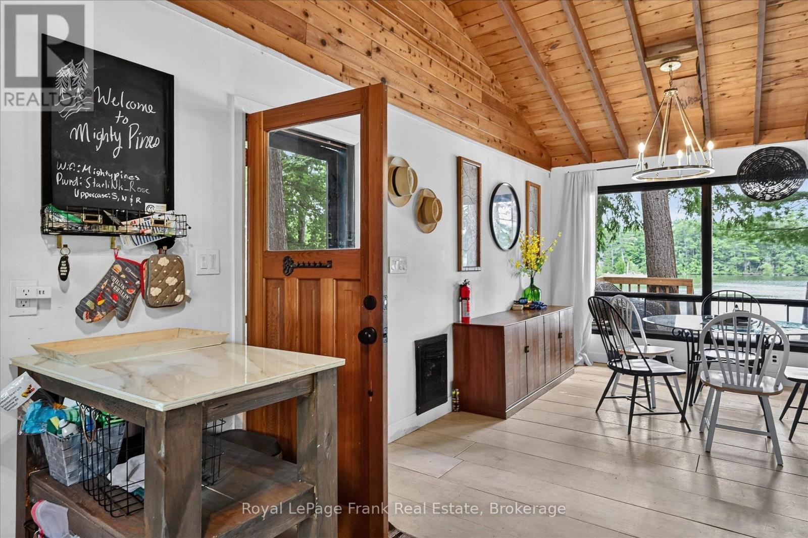 442 ISLAND 7 STONEY LAKE - 23