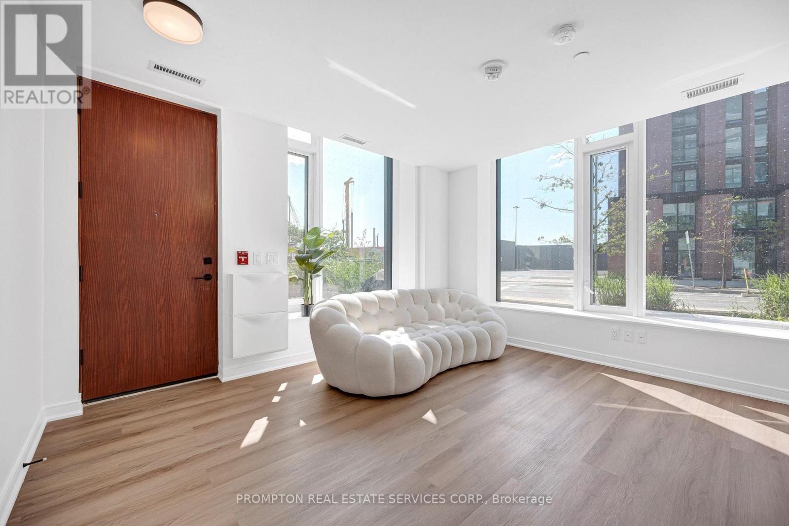 #S118 180 MILL STREET - Image 3