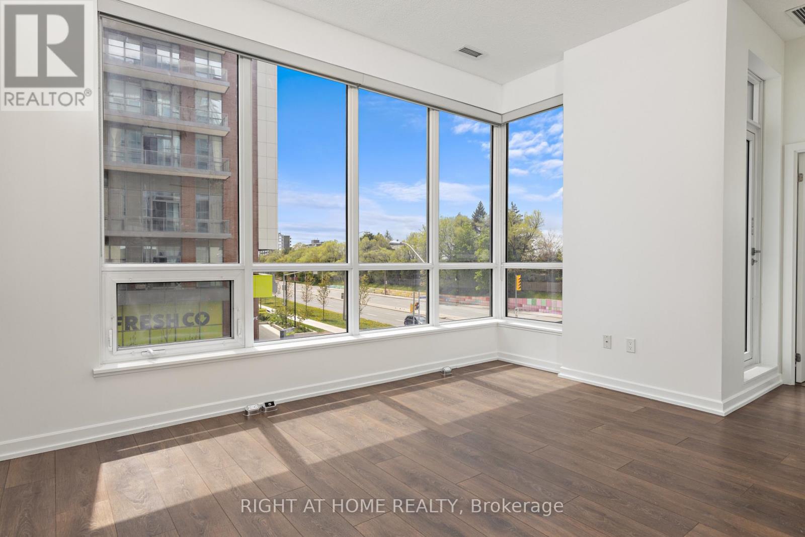 #108 52 FOREST MANOR ROAD - 17