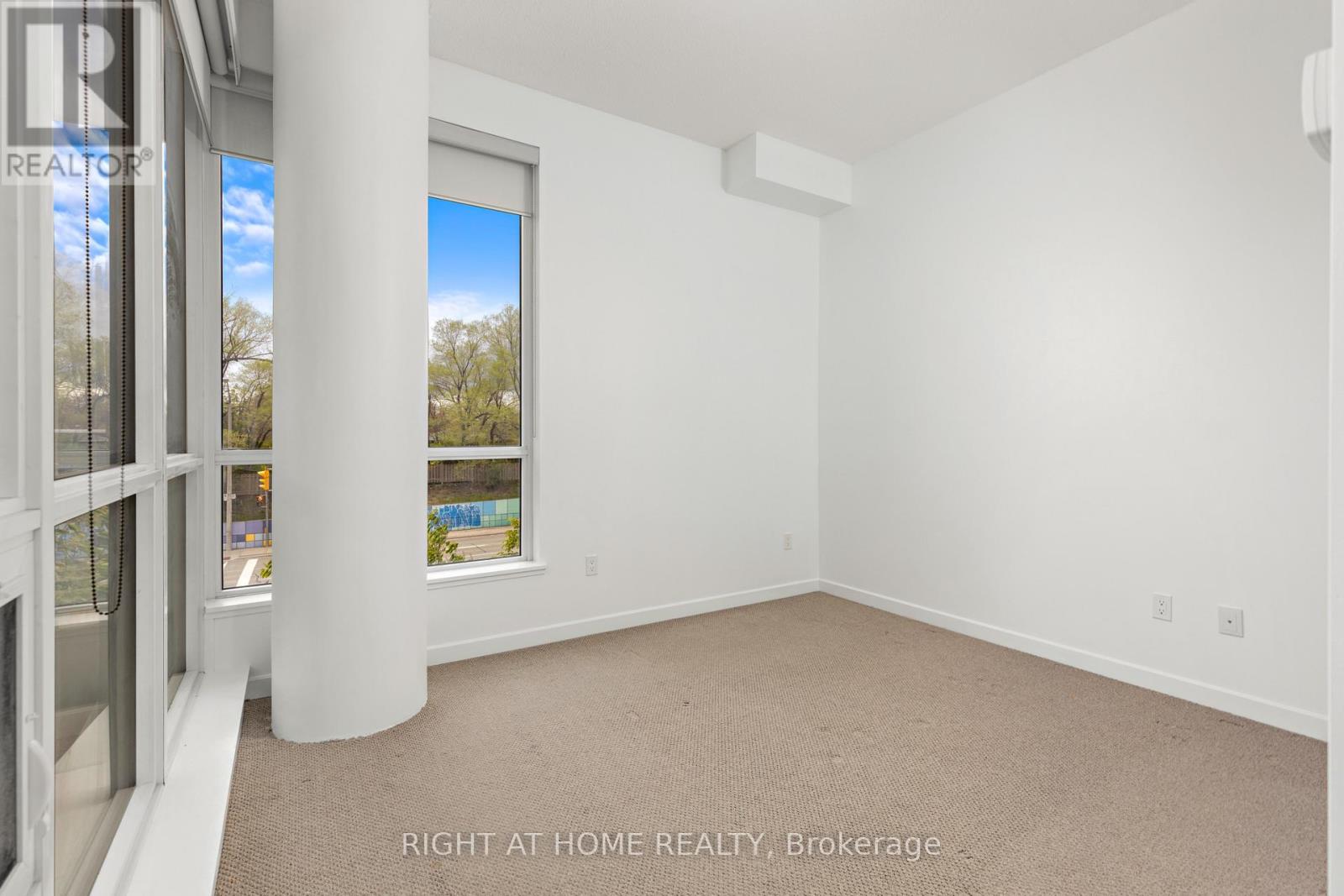#108 52 FOREST MANOR ROAD - 27