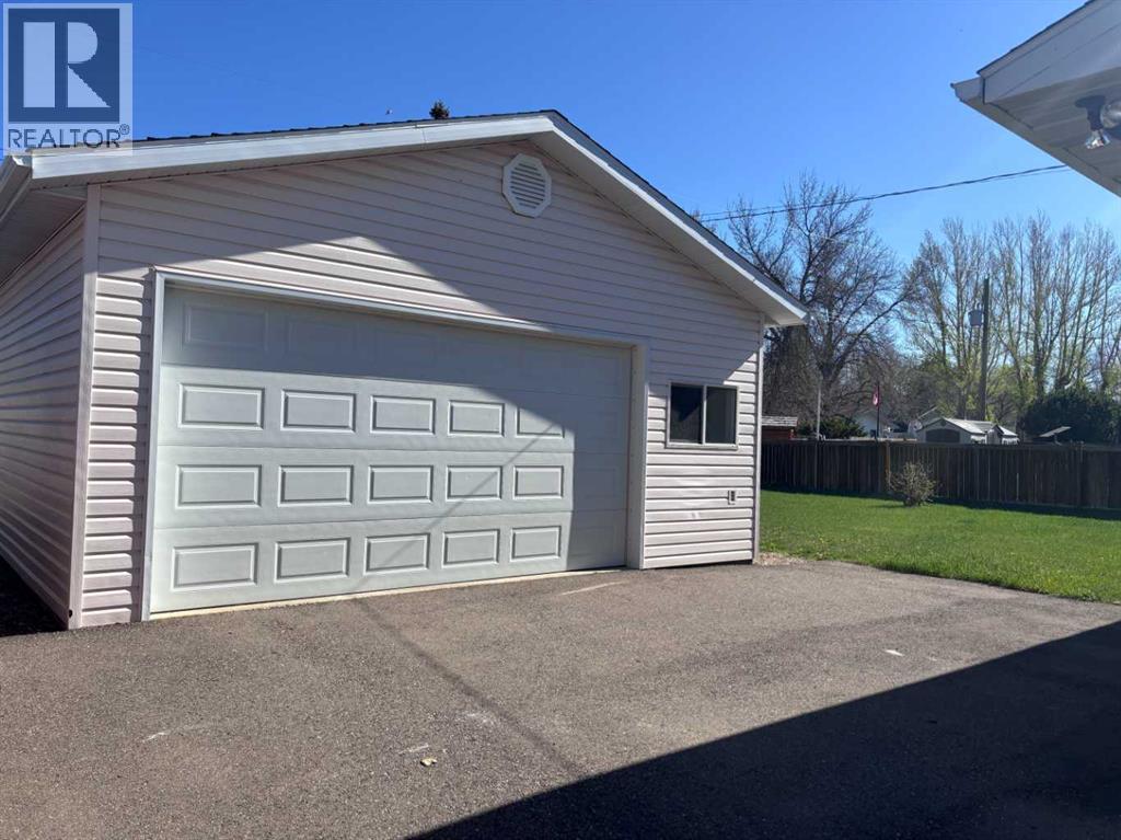 409 Centre Avenue NE - 17