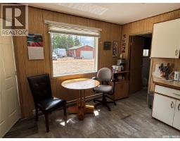 Foyer - Wallman Cabin (otter Cres), Delaronde Lake, SK S0J0E0 Photo 6