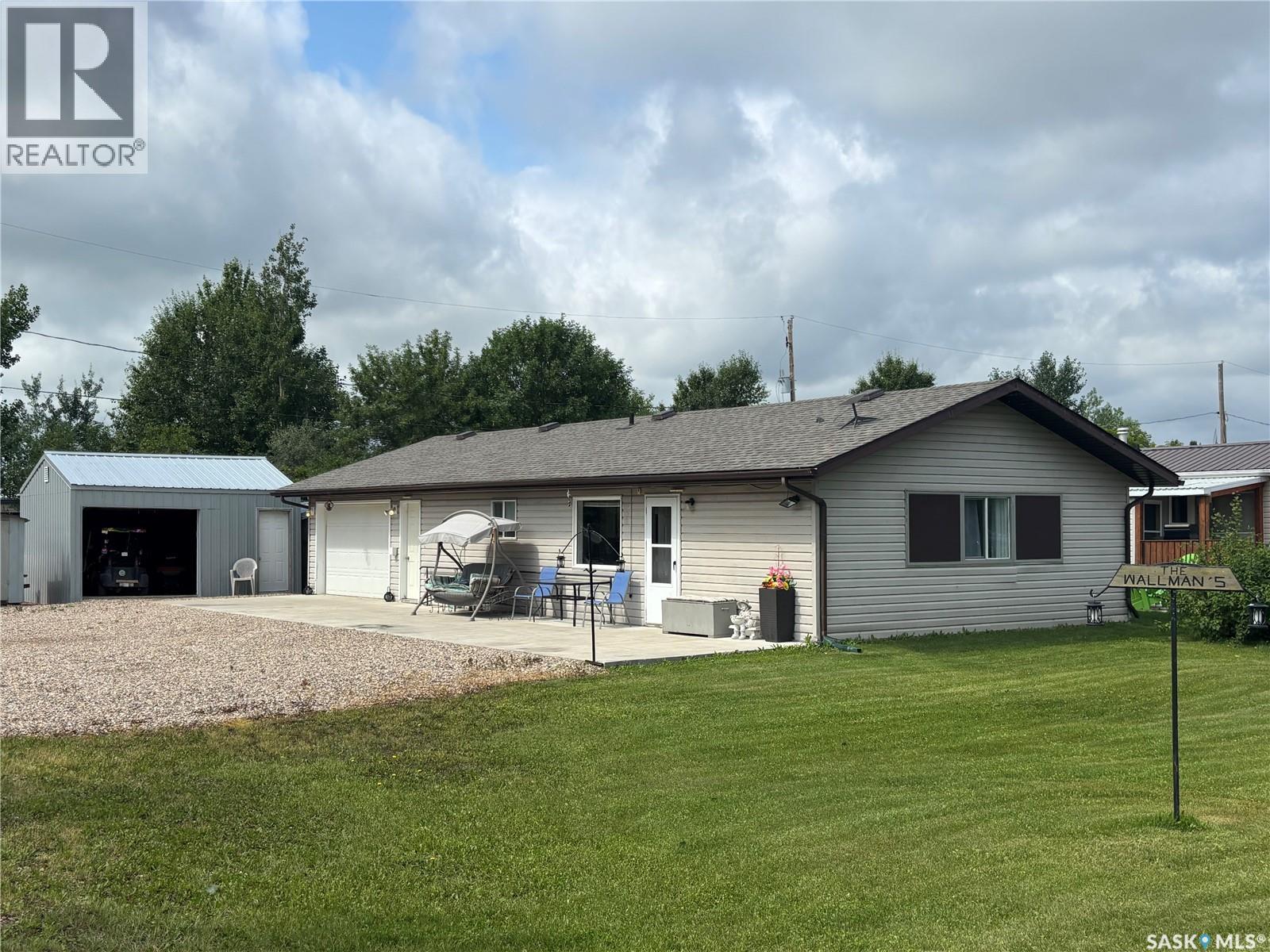 Wallman Cabin (Otter Cres) - 1