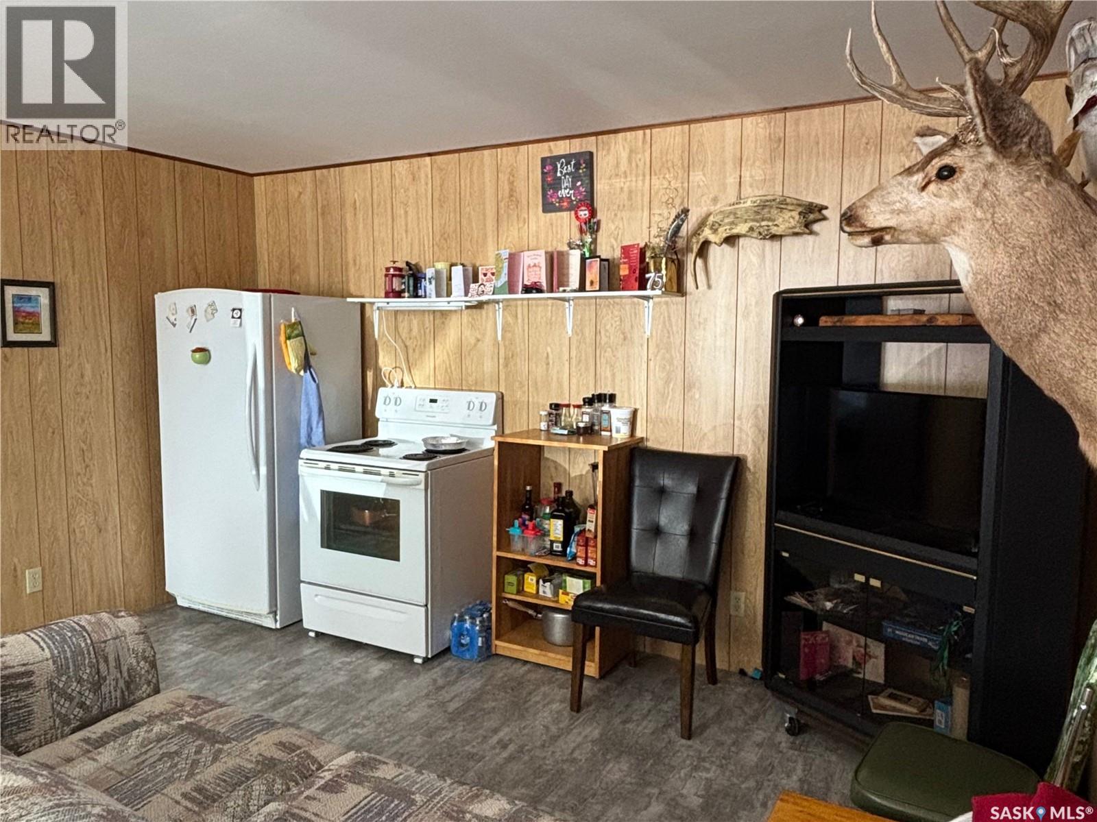 Wallman Cabin (Otter Cres) - 13