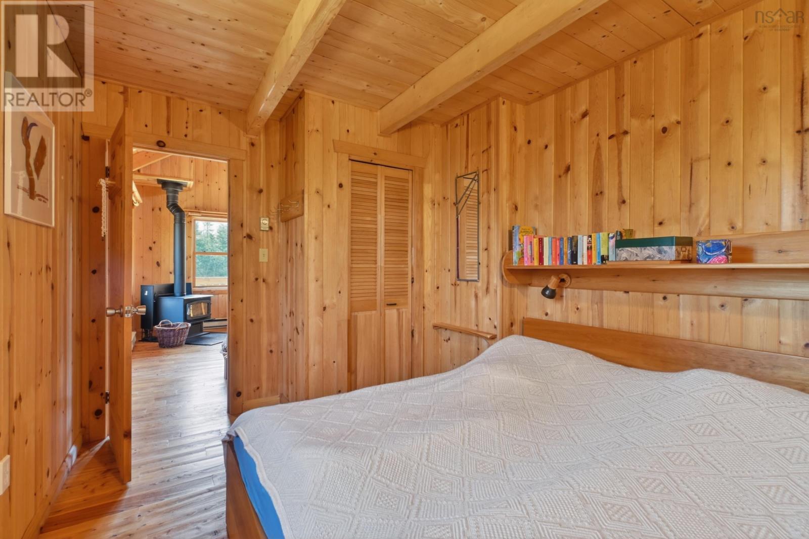 199 Spruce Point Road - 26