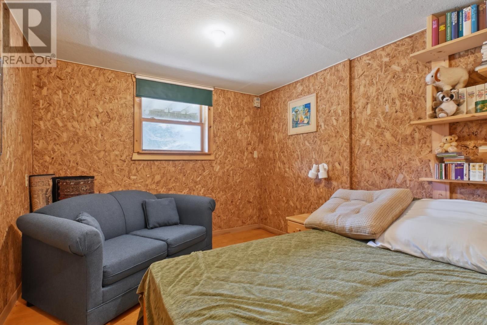 199 Spruce Point Road - 29