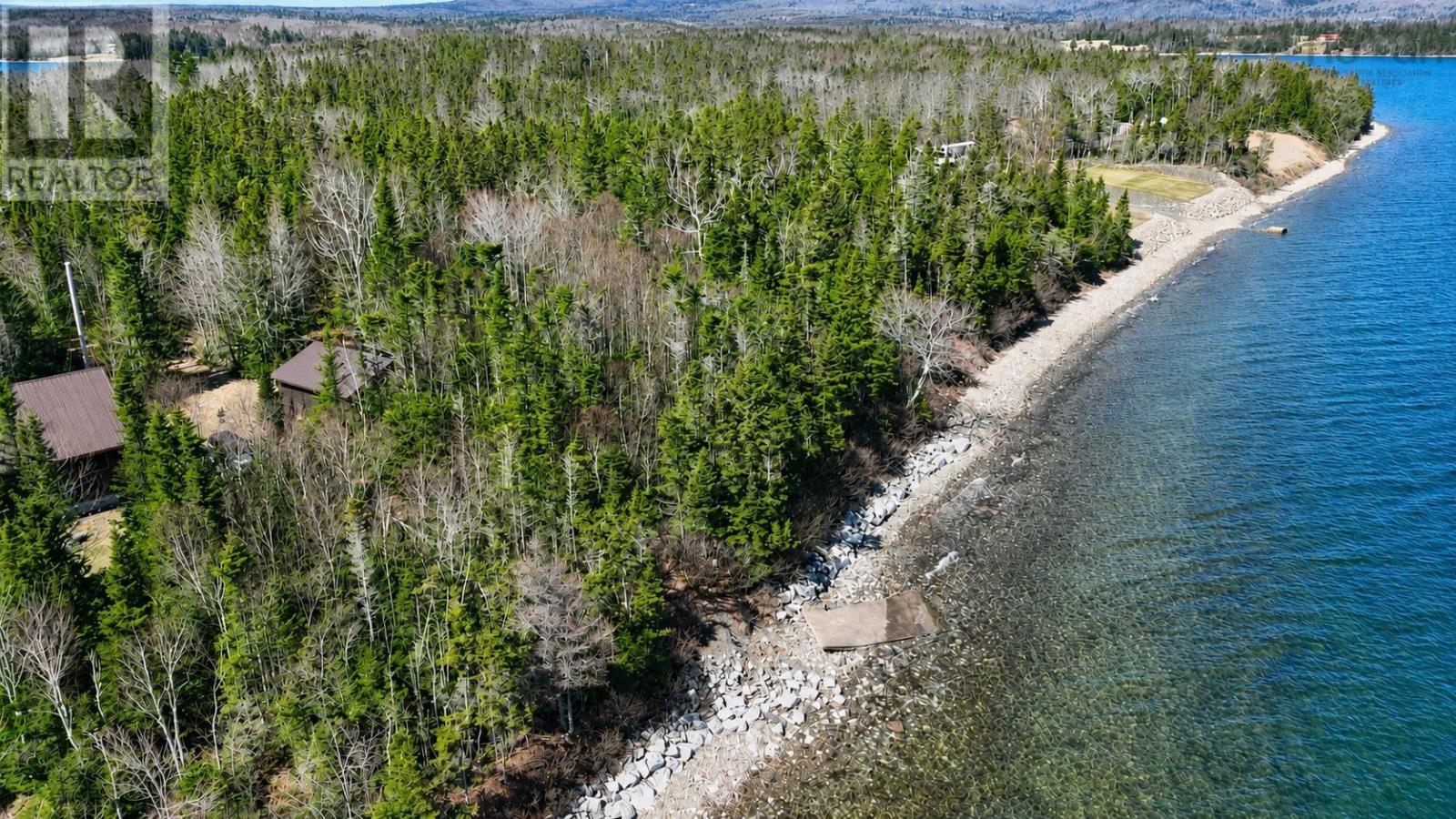199 Spruce Point Road - 43