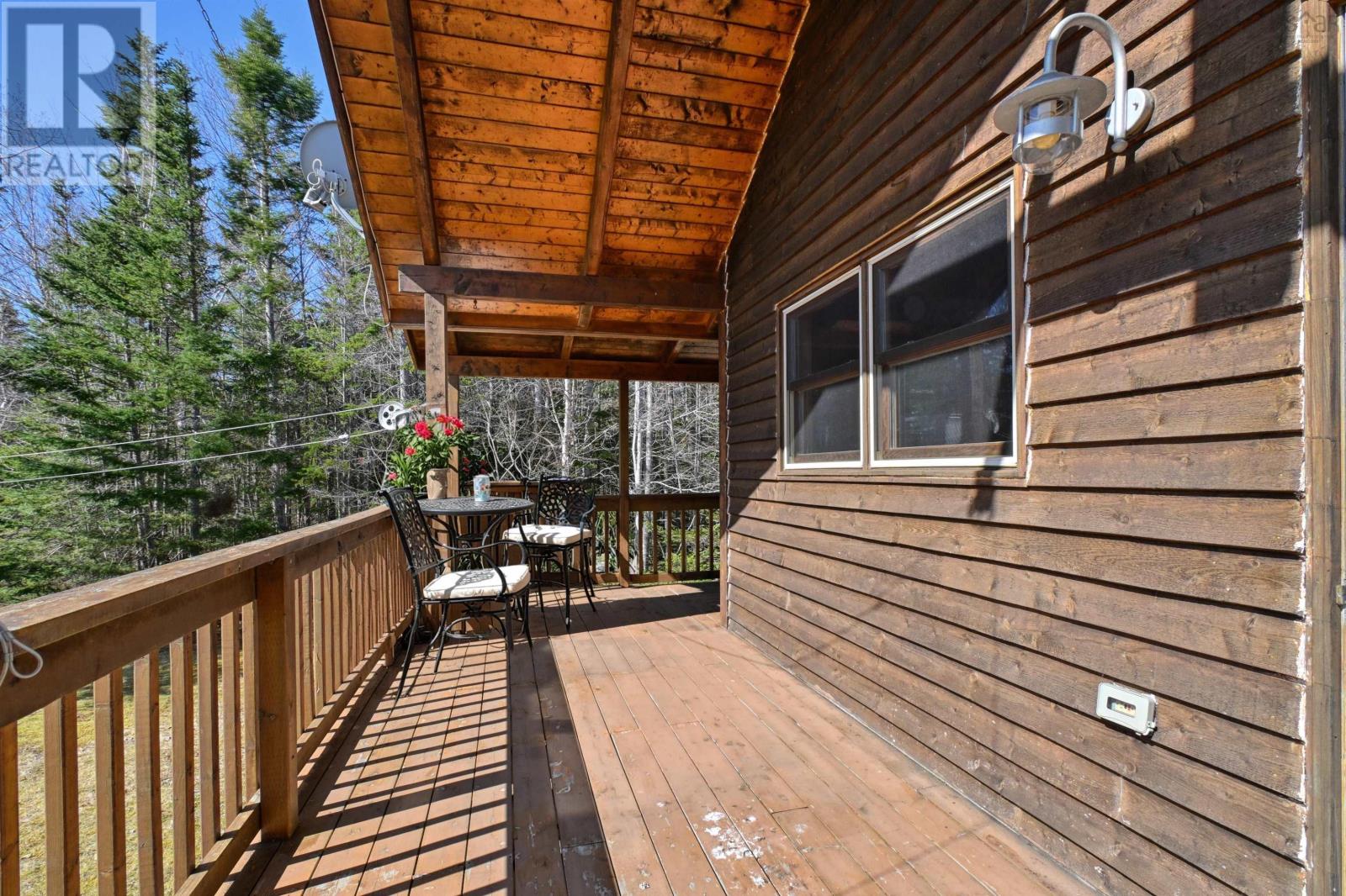 199 Spruce Point Road - 35