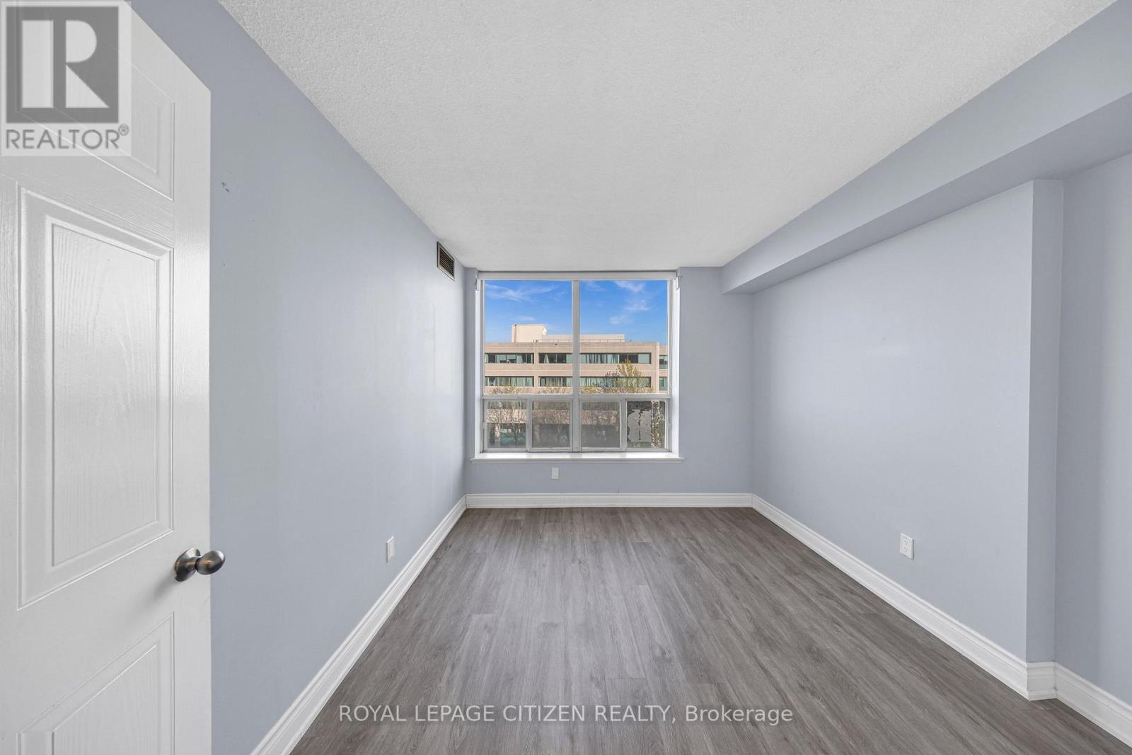 #509 410 MCLEVIN AVENUE - 26