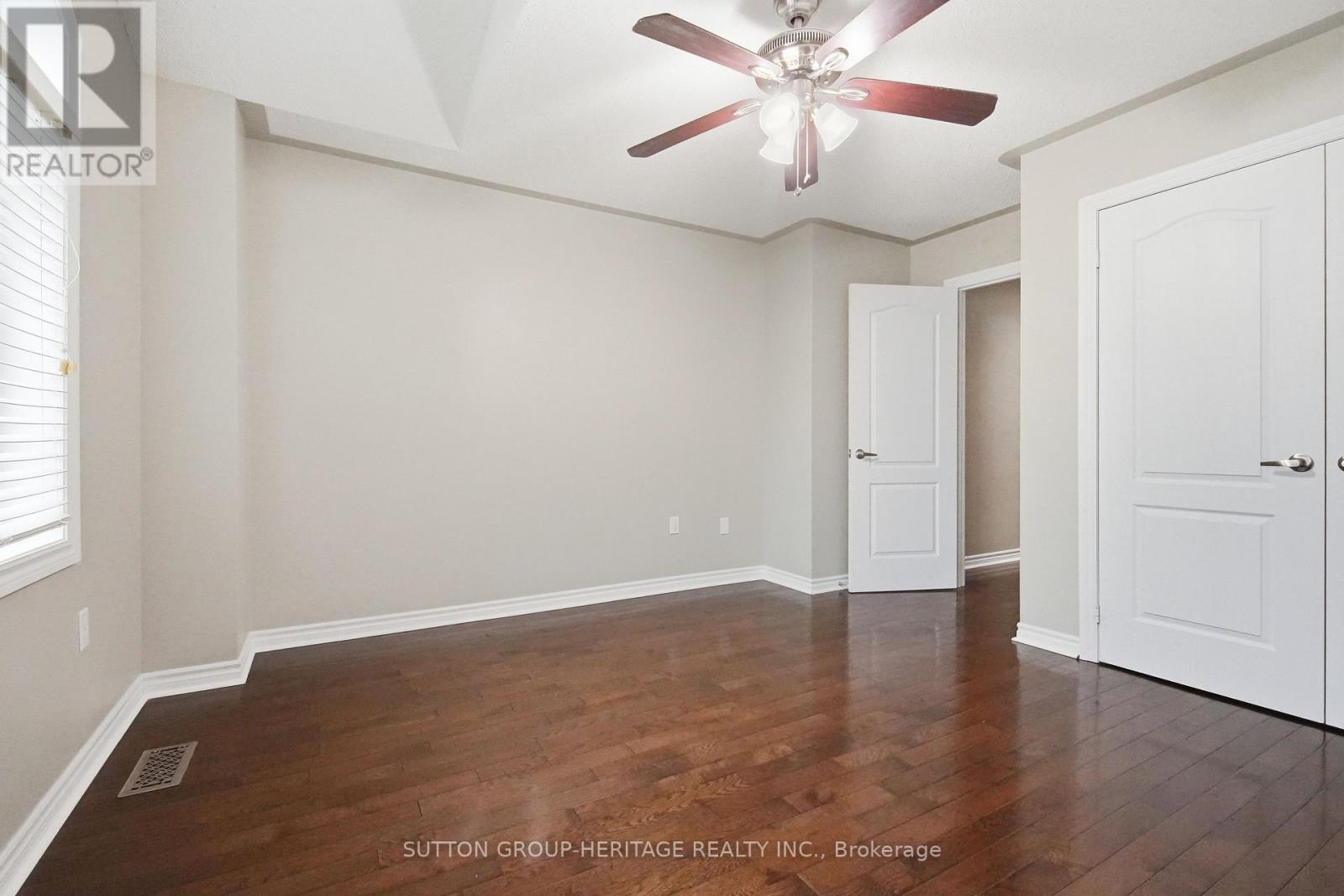 16 SHREWSBURY DRIVE - 36