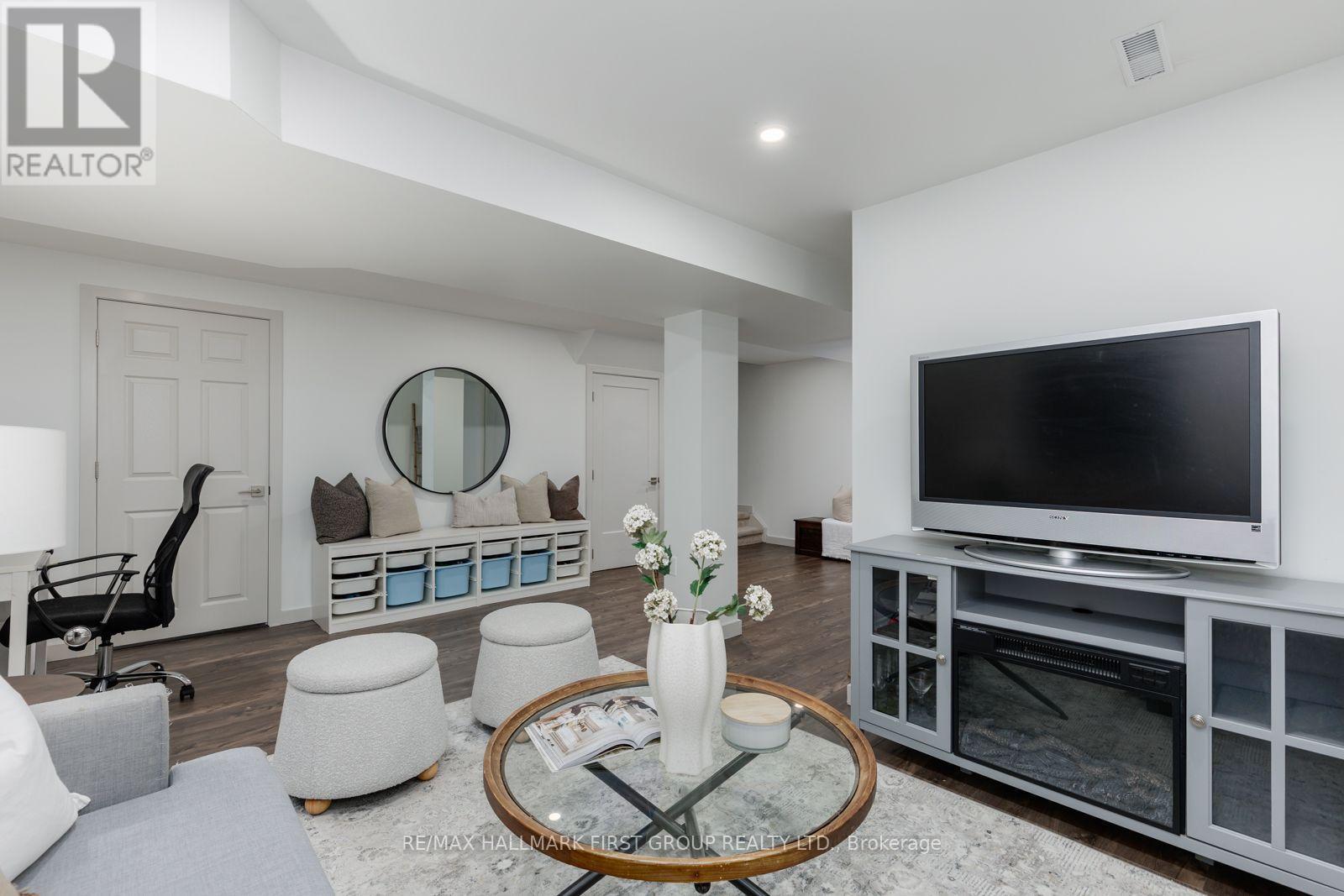 44 MILLIGAN STREET - Image 32