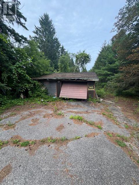 869 TOWNLINE ROAD N - 5