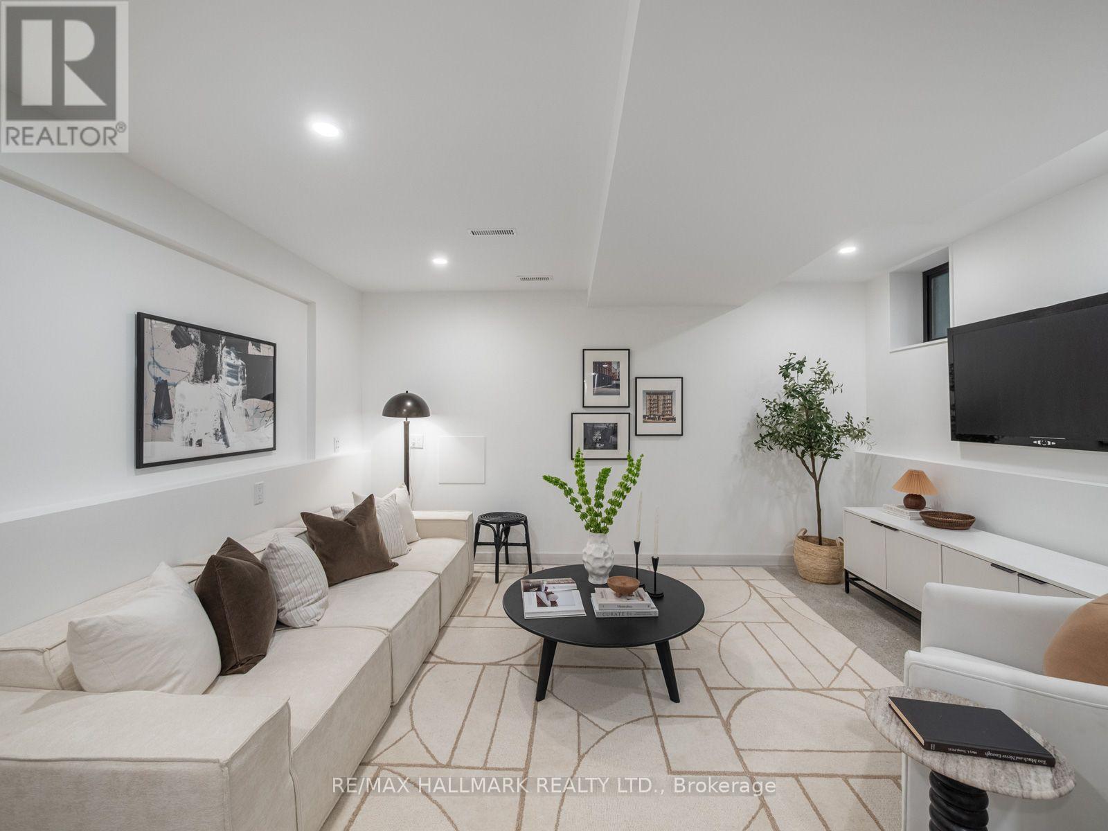 80 WINNIFRED AVENUE - Image 30