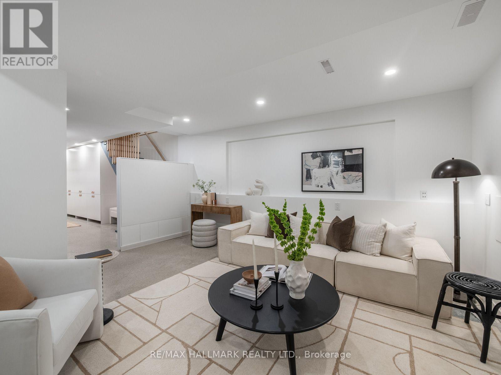 80 WINNIFRED AVENUE - Image 32