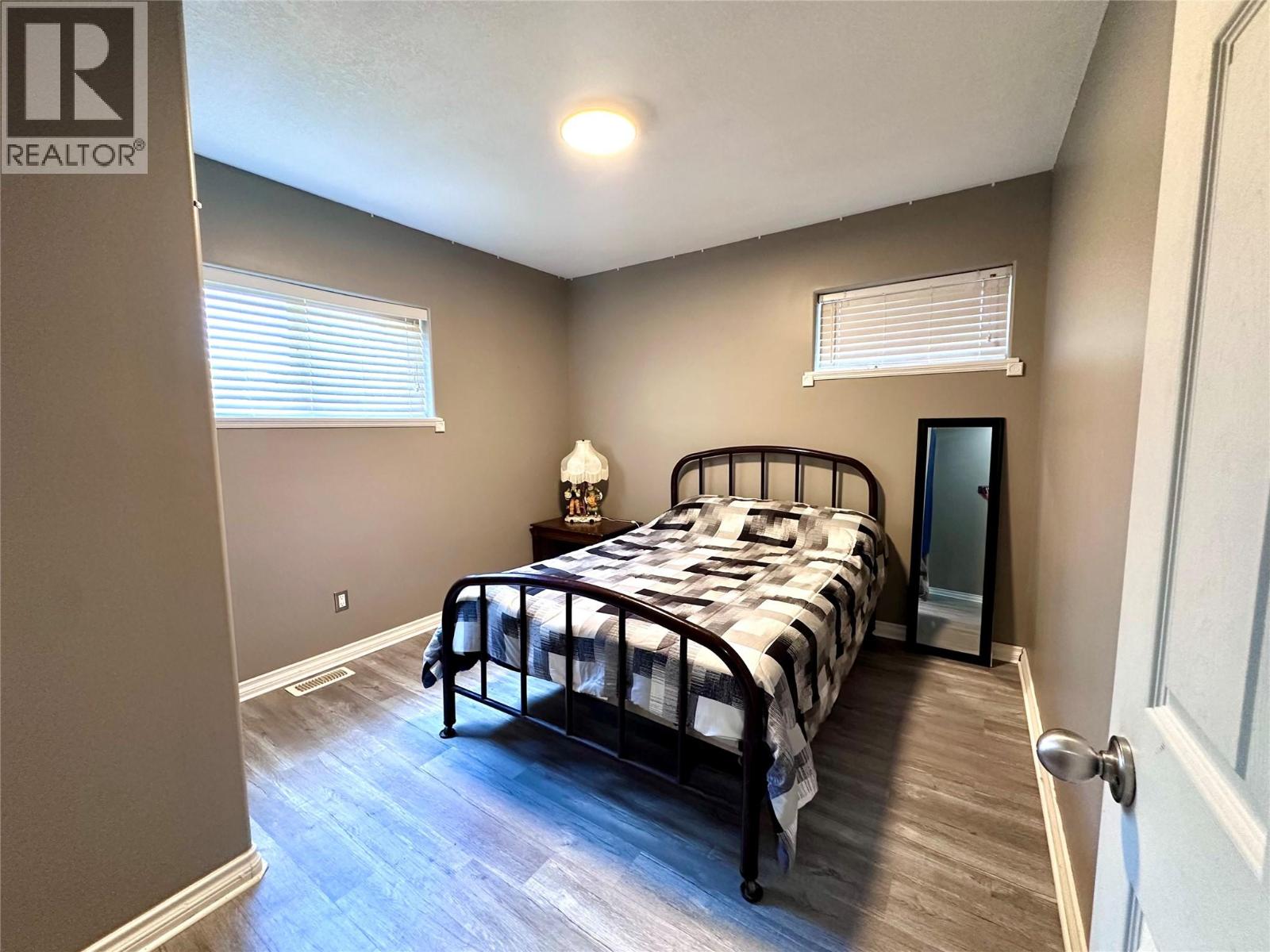 411 7TH Avenue - 15