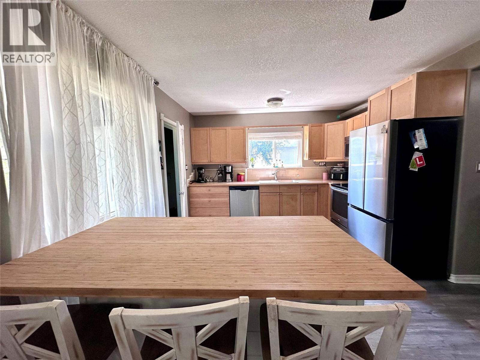411 7TH Avenue - 4