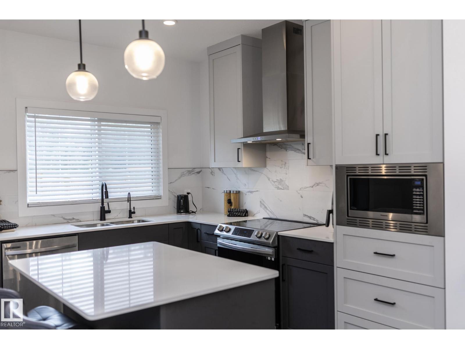 3640 214 ST NW - 23