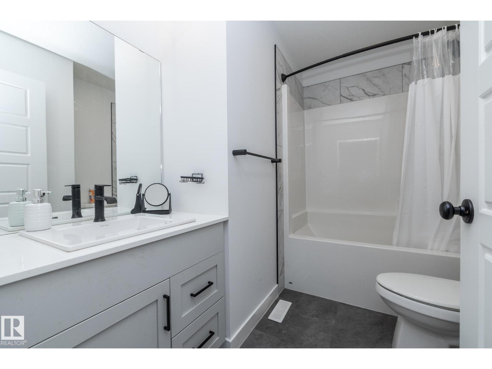 3640 214 ST NW - 40