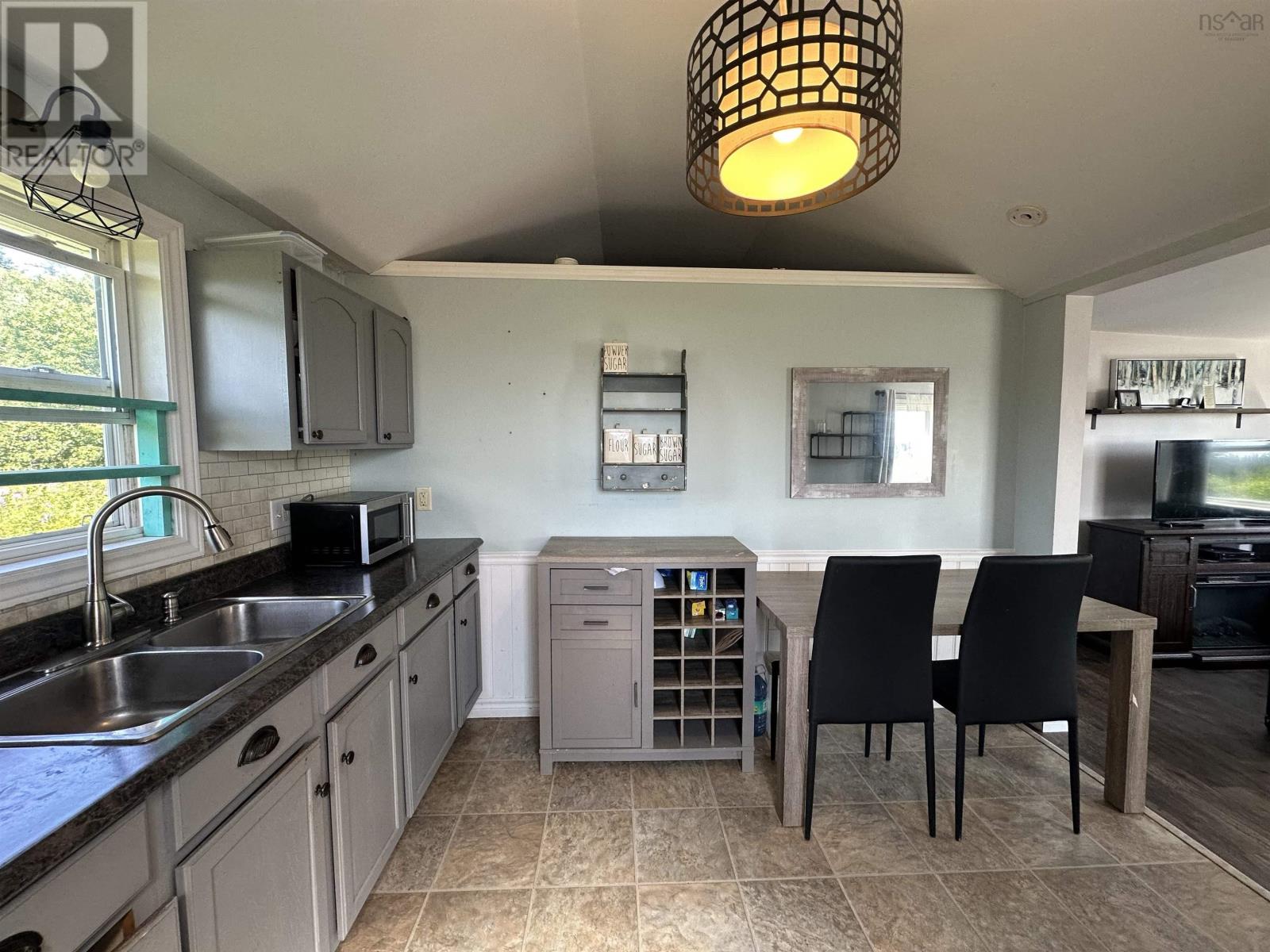 1789 Comeaus Hill Road - 5